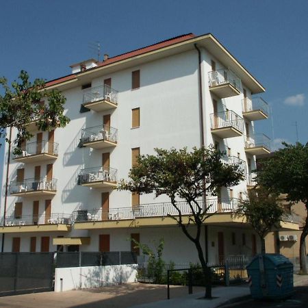 Condominio Michelangelo-Solo Per Famiglie- Walterigato Apartments Lido di Jesolo Exteriér fotografie